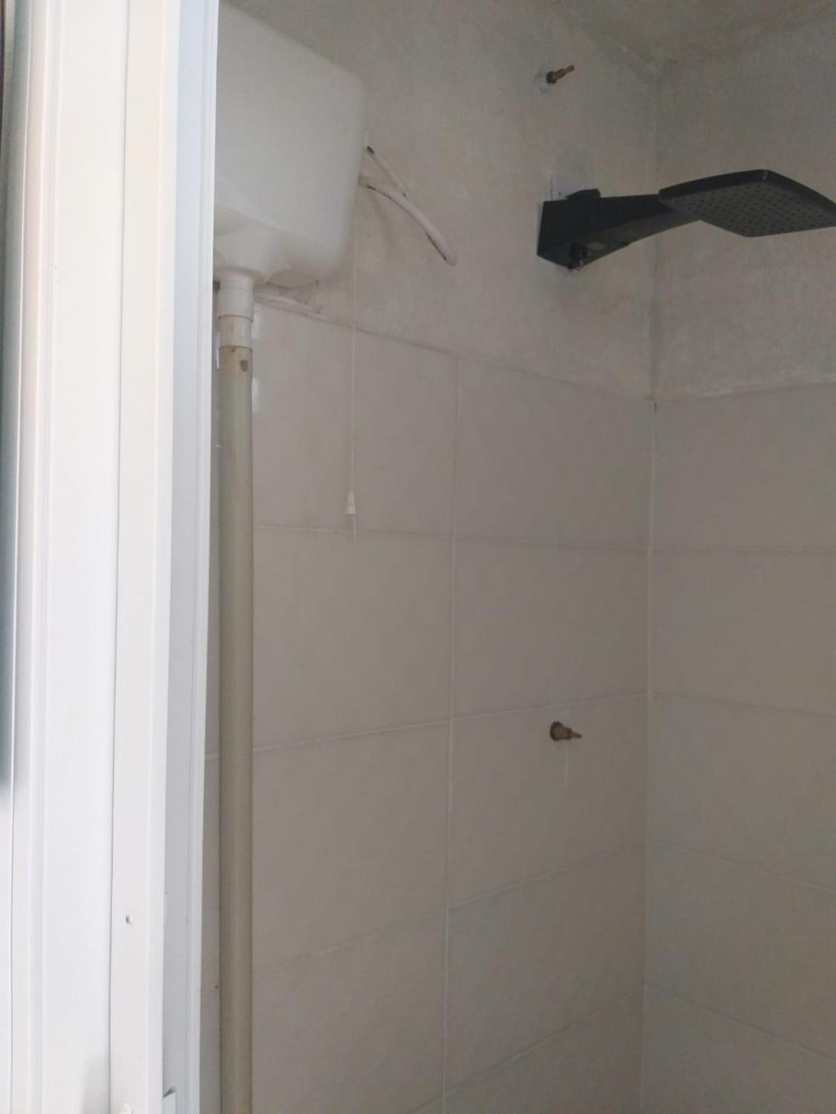 Kitnet Espacosa E Bem Localizada - Proximo Ao E Centro De Eventos * Cascavel (Parana)