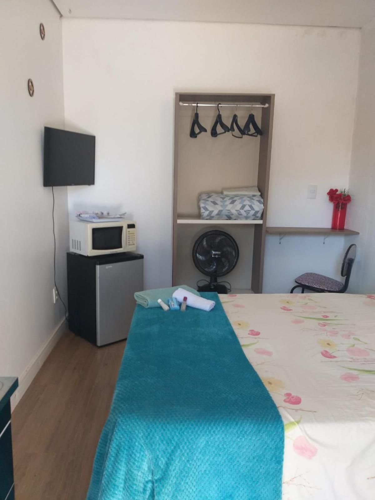 Kitnet Espacosa E Bem Localizada - Proximo Ao E Centro De Eventos Holiday home